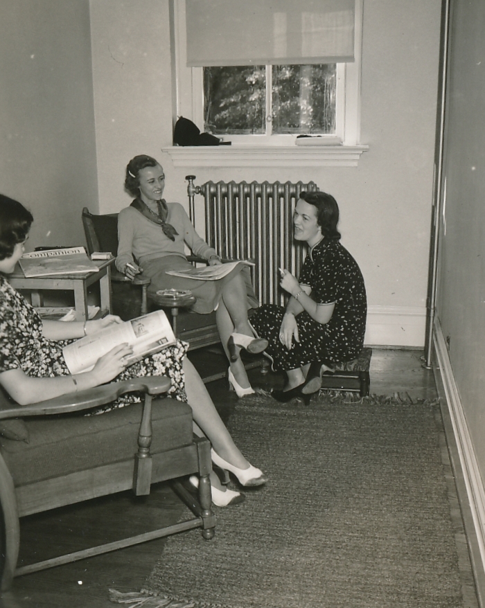 Students enjoying some free time in a newly-remodeled dormitory at the College of William and Mary, Richmond, Virginia. Photo courtesy of the National Archives (1937).