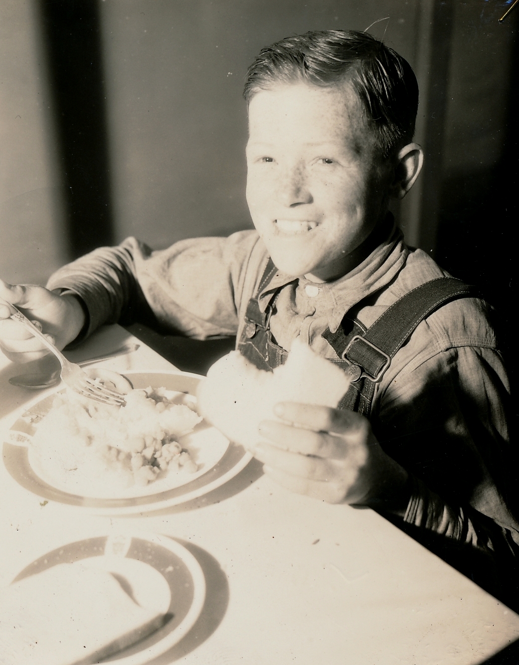 A WPA hot lunch is appreciated in Greenville, South Carolina. Photo courtesy of the National Archives (1938).